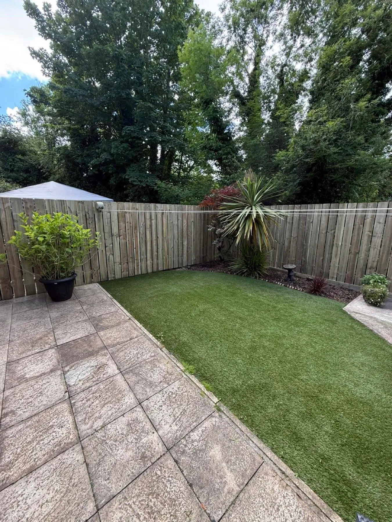 A back garden fence installed and finished by Fix & Repair in Lisburn
